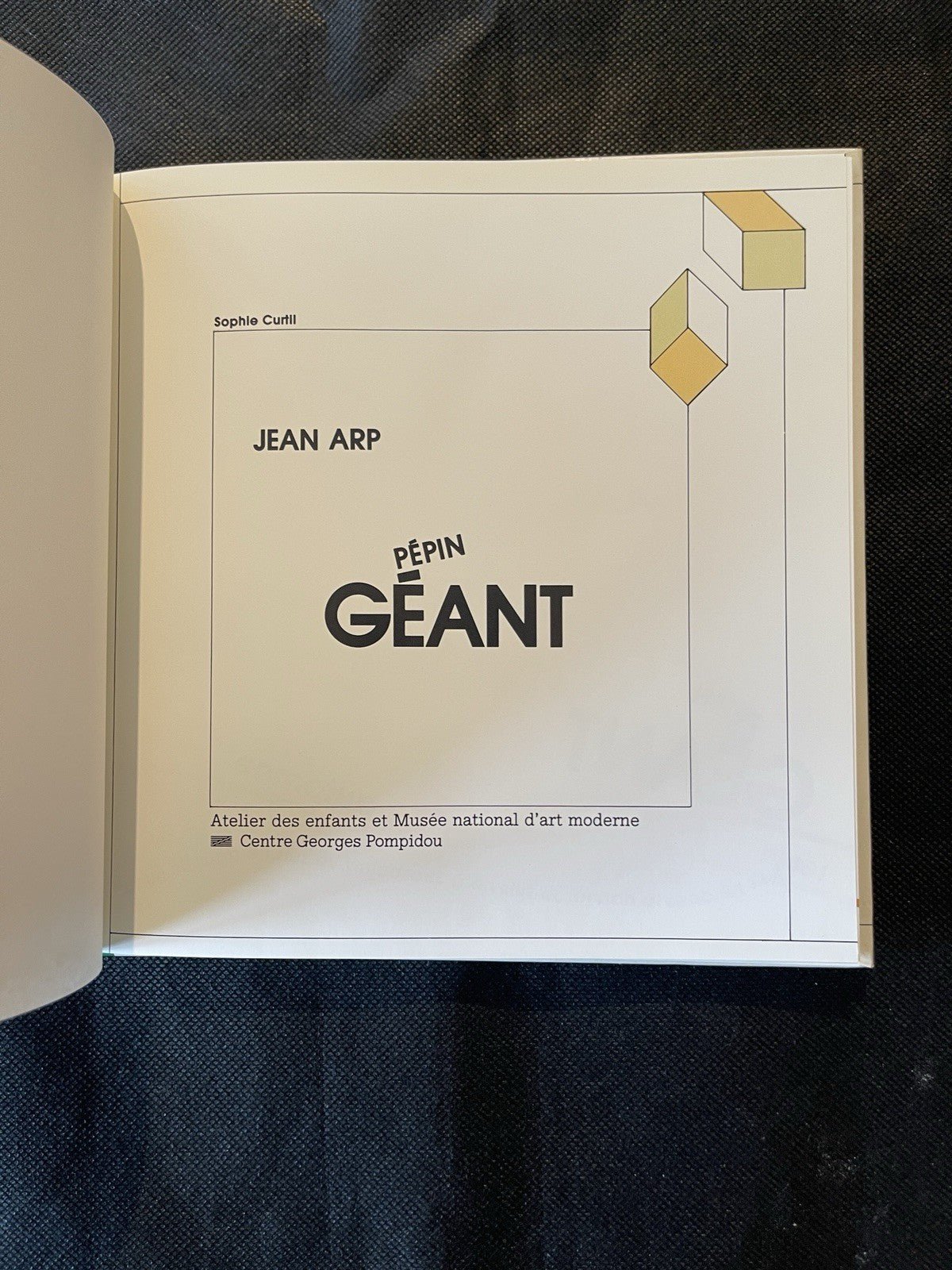 Jean Arp – Pépin Géant | L’Art en Jeu | Pompidou Pop-Up Art Book 1990 1st Ed HC