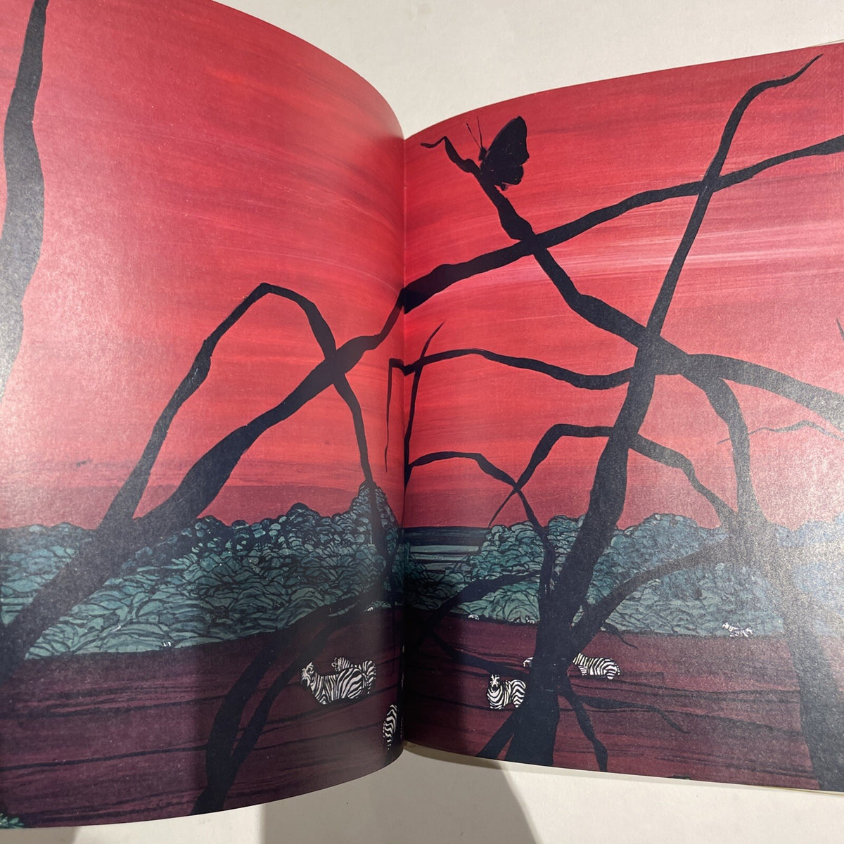 Tiger Flower by Robert Vavra: First Edition: Paintings by Fleur Cowles 1968 DJ