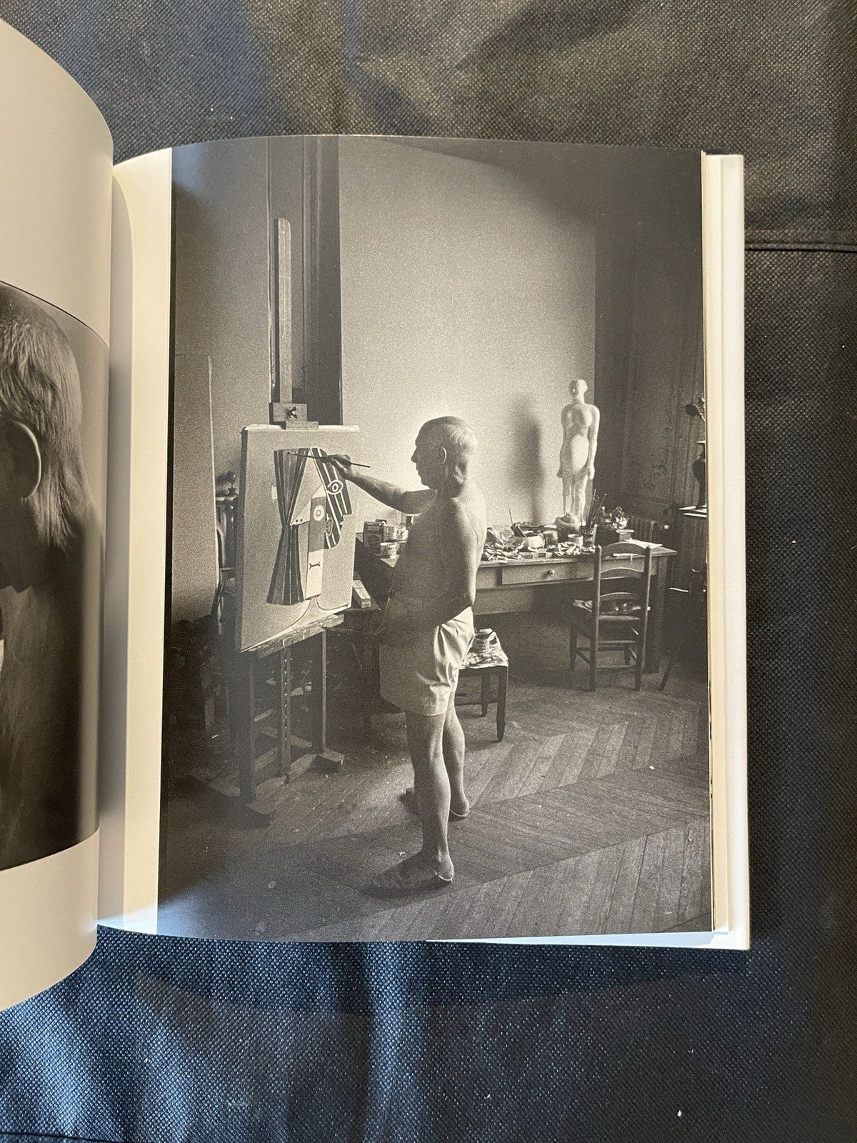 Picasso Paints a Portrait by David Douglas Duncan Pablo Picasso HC DJ  Like New