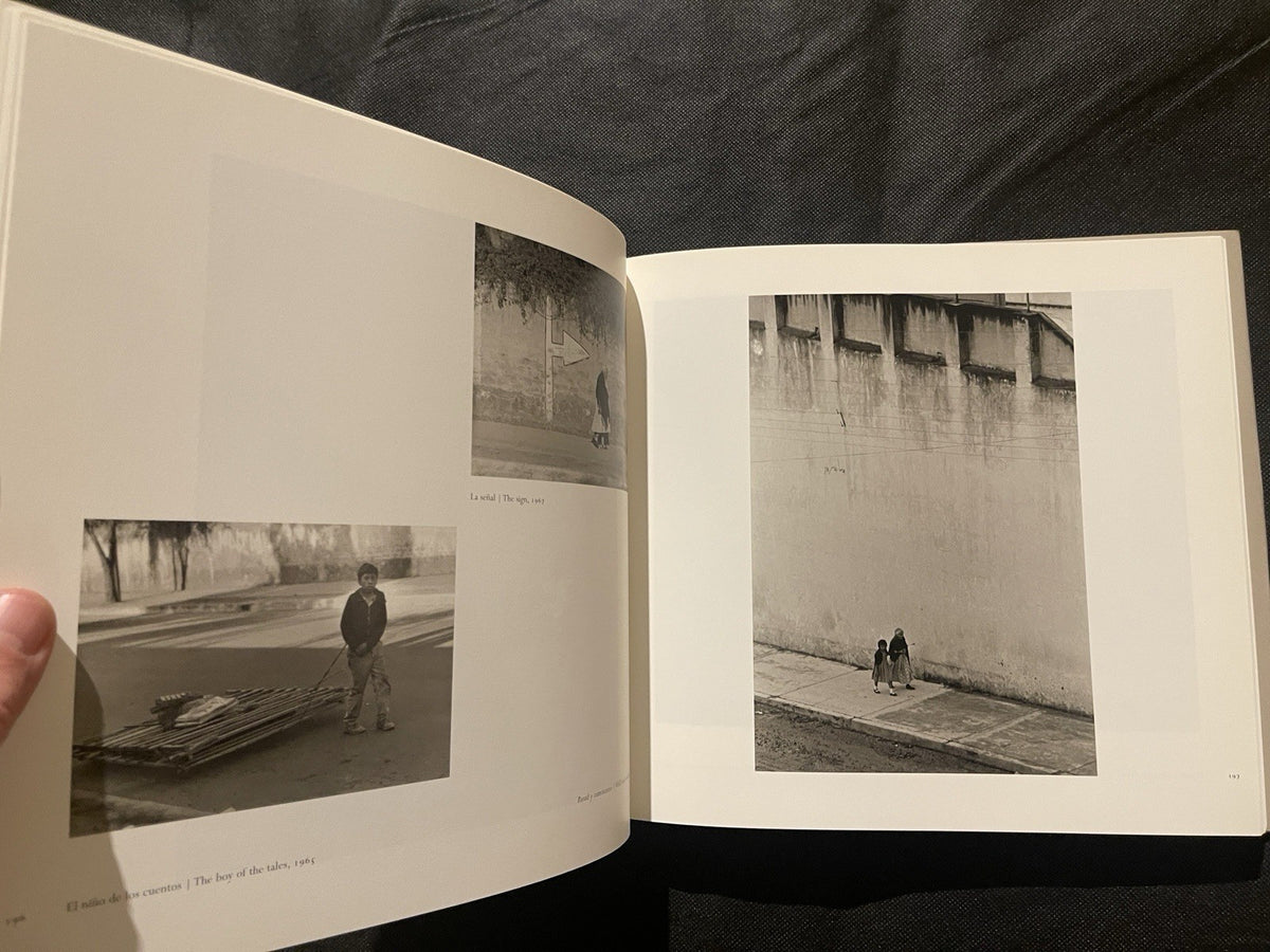 Thames & Hudson Manuel Alvarez Bravo: Photopoetry HC Illustrated w/ Dust Jacket