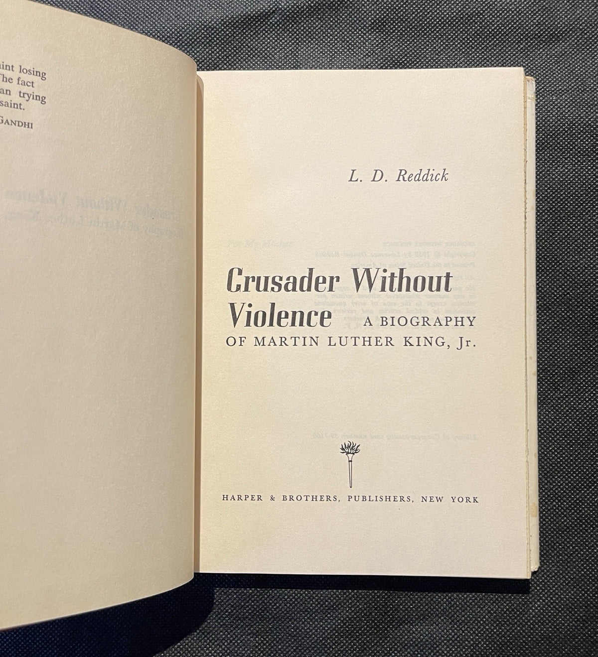 SIGNED MLK  jr Crusader Without Violence by L. D. Reddick 1959  HC DJ