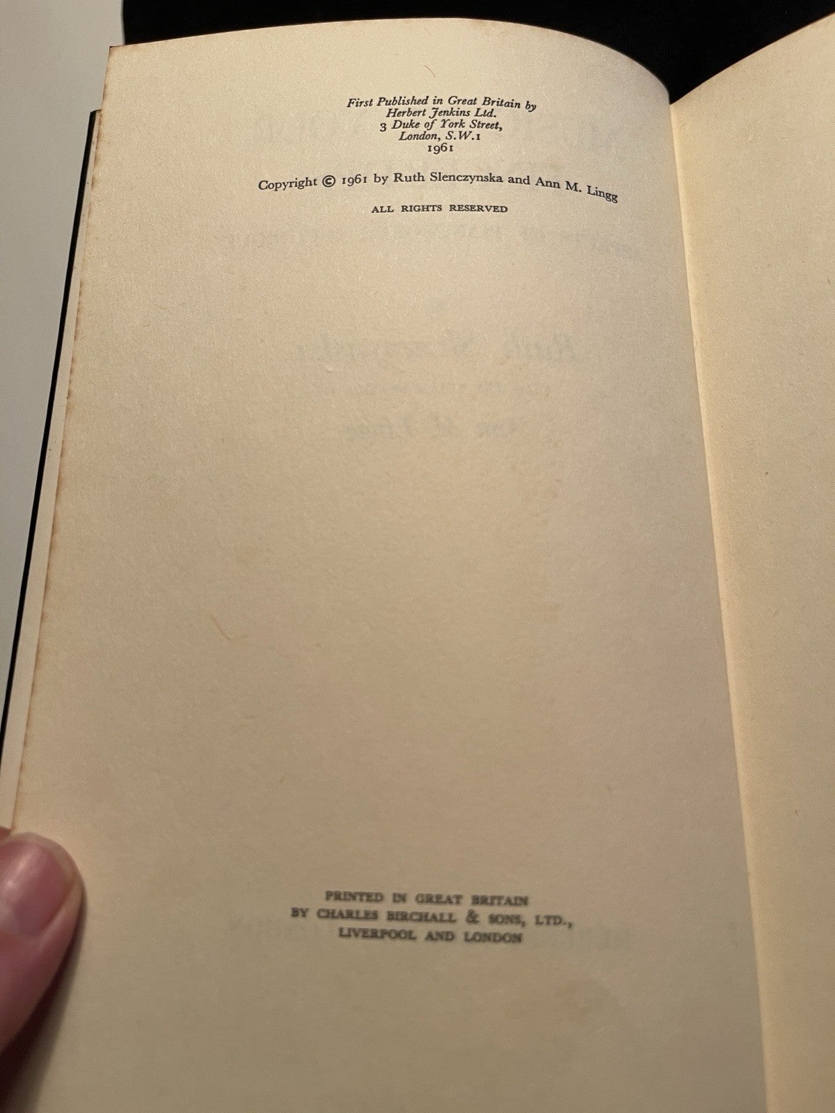 Music at Your Fingertips: Pianoforte Technique Ruth Slenczynska HC DJ ‘61 1st Ed