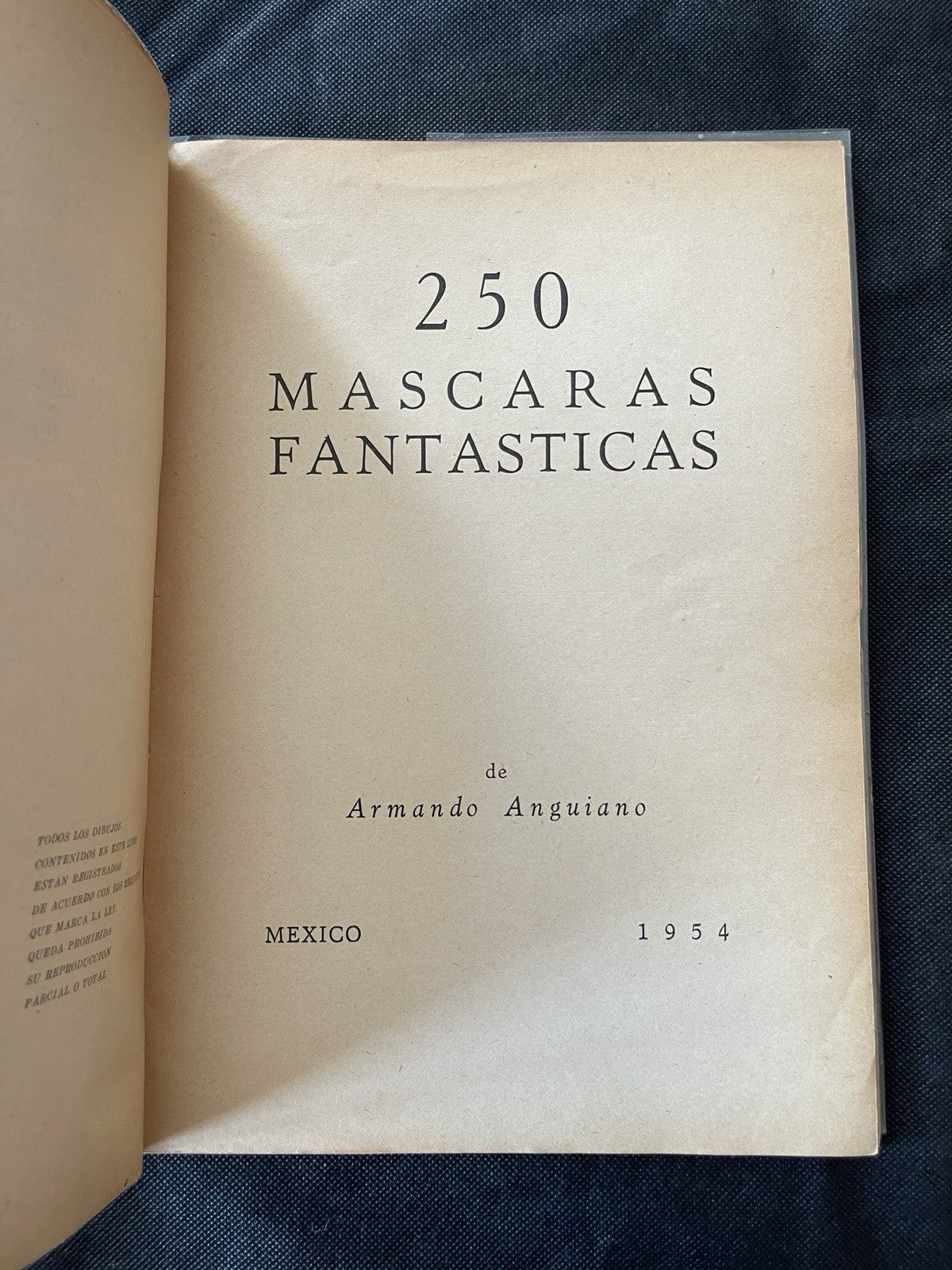 Armando Anguiano 250 Mascaras Fantasticas 1954 Editorial Easa PB Spanish Rare
