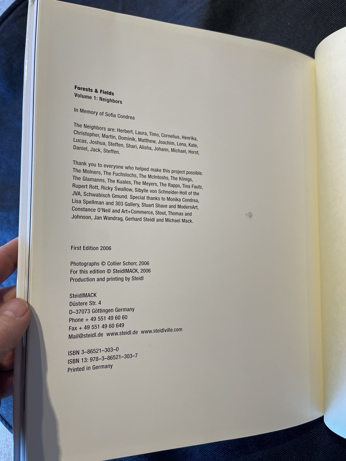 Collier Schorr Neighbors/Nachbarn HC 2006 1st Ed Illus Eng/Ger Steidl