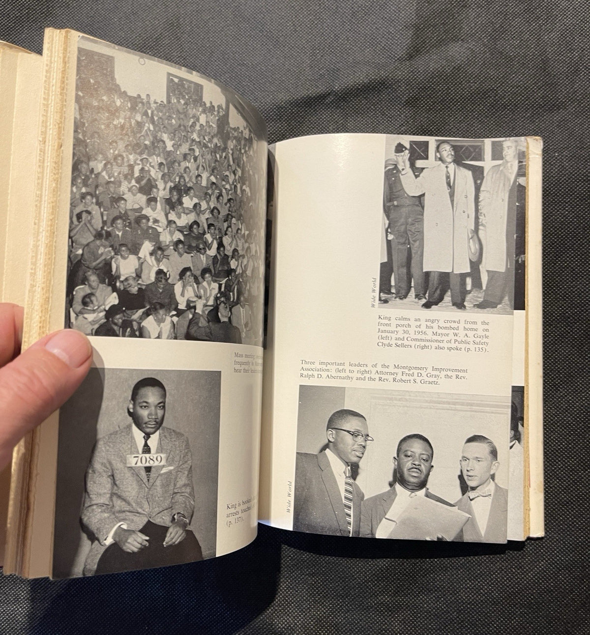 SIGNED MLK  jr Crusader Without Violence by L. D. Reddick 1959  HC DJ