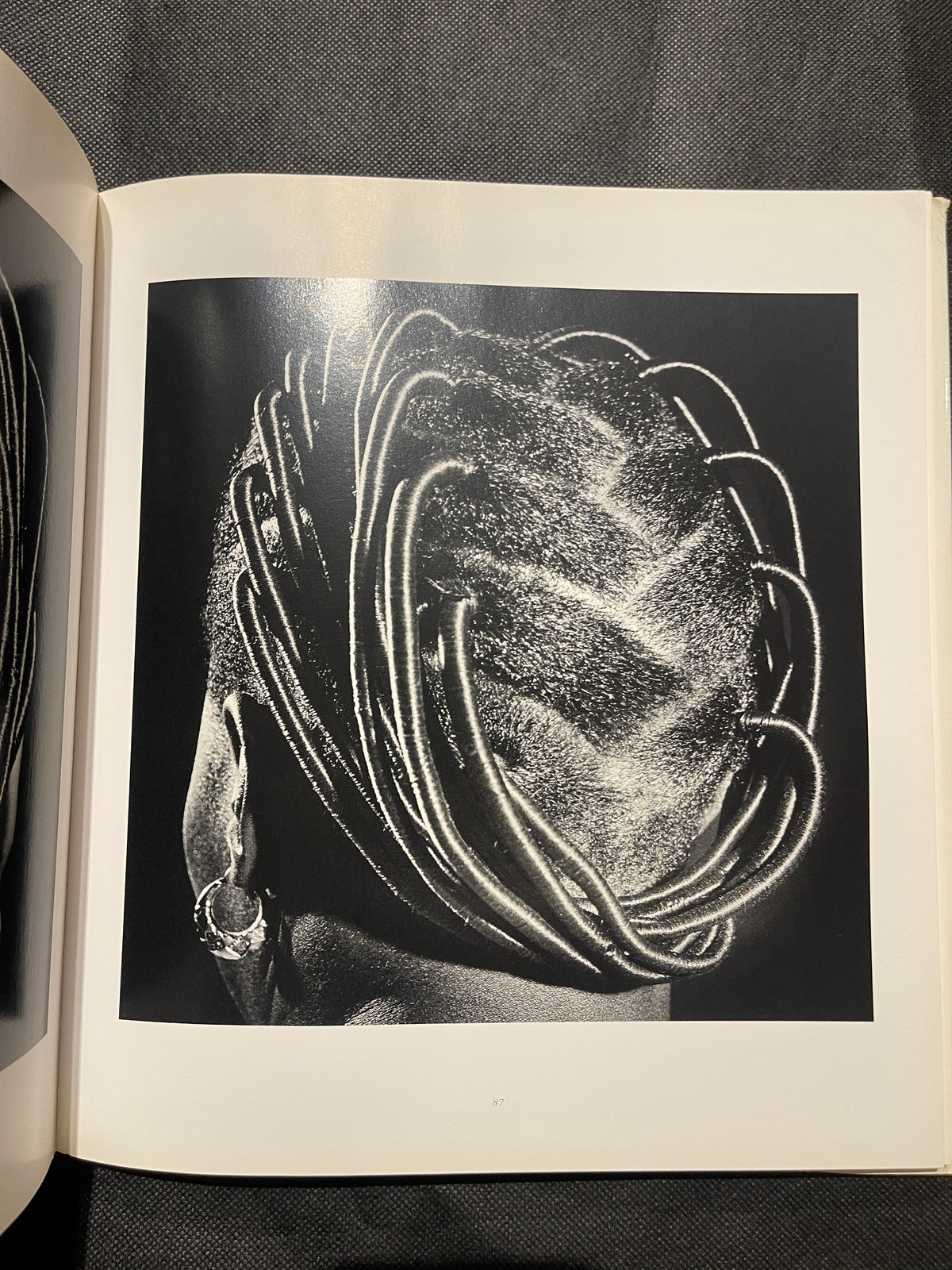 J.D. ’Okhai Ojeikere — Photographs

First Edition, 1995 – Fondation Cartier / Scalo

vg++ HC DJ